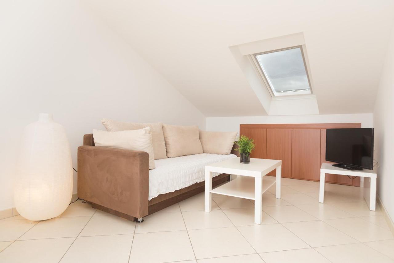 Mazuranic Apartments Bol Kültér fotó